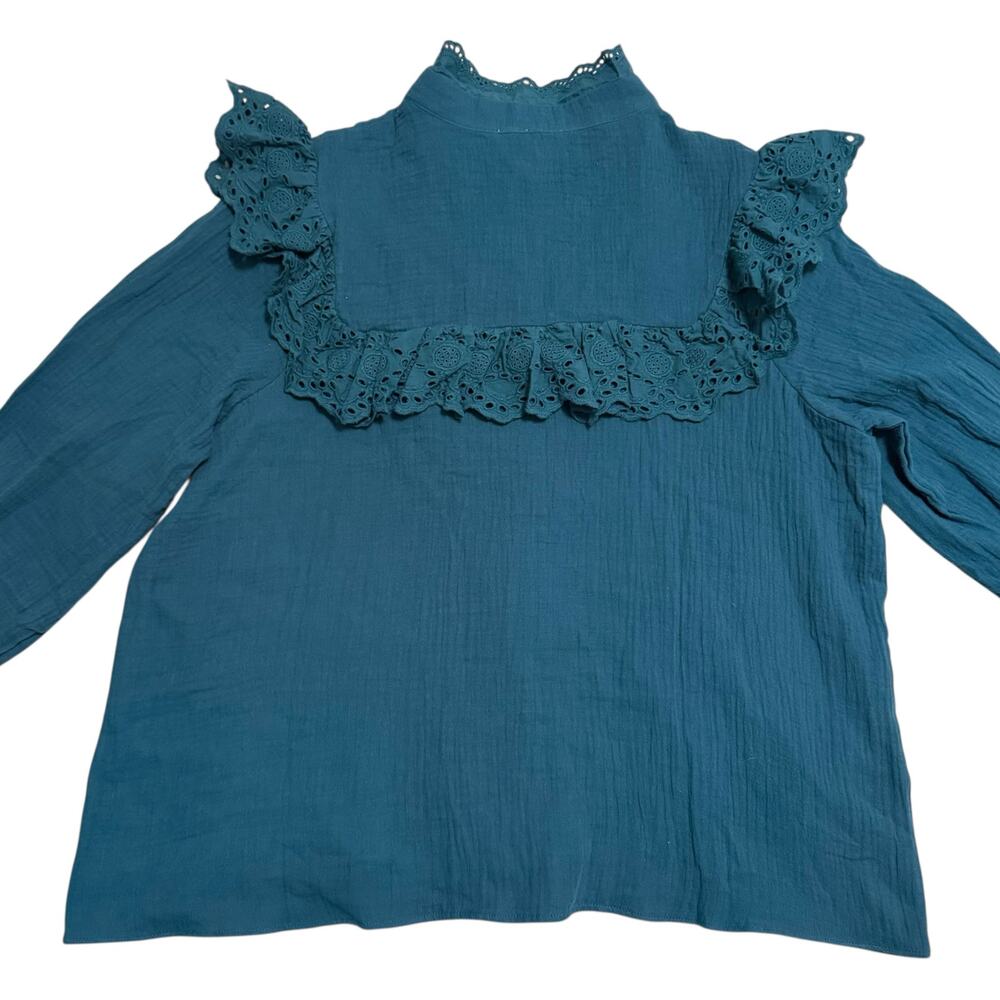 NEW Hyacinth House Tuckernuck Teal Eyelet Tatum Blouse Lace Trim Ruffle Large - Picture 12 of 14